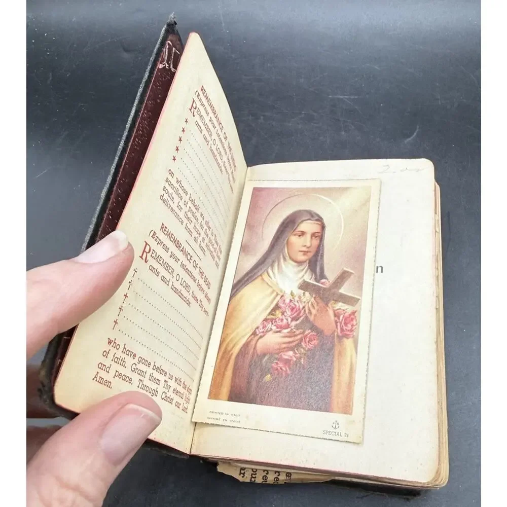 Priest Personal 1940’s Key Of Heaven Catholic Devotions Loaded W Holy Cards!